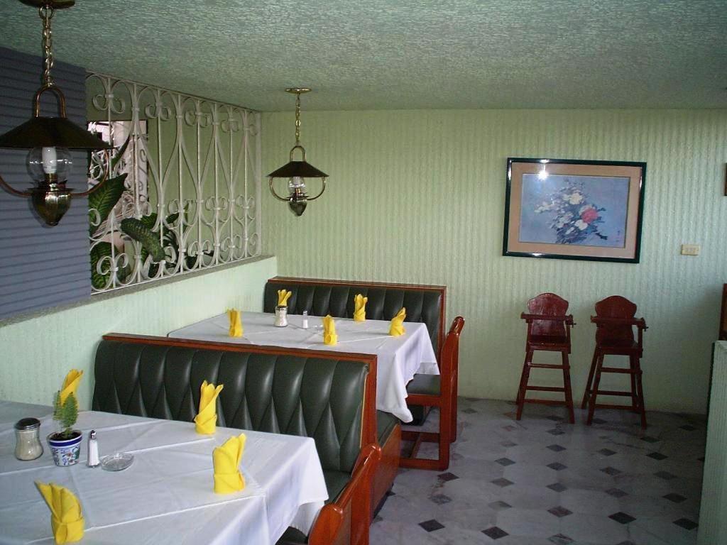 Motel La Fortuna Fresnillo Buitenkant foto